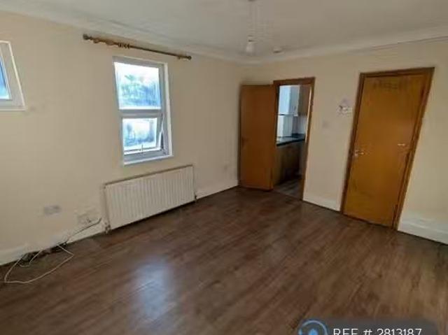 House for rent in Ilford, Greater London