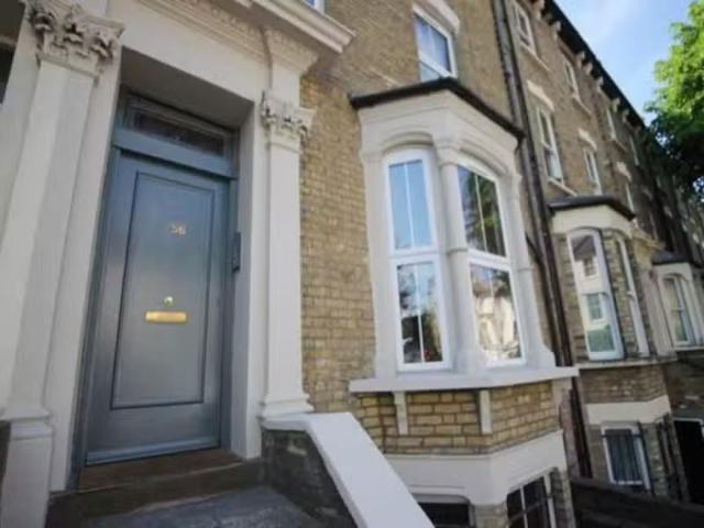 House for rent in London Borough of Merton, Merton Park