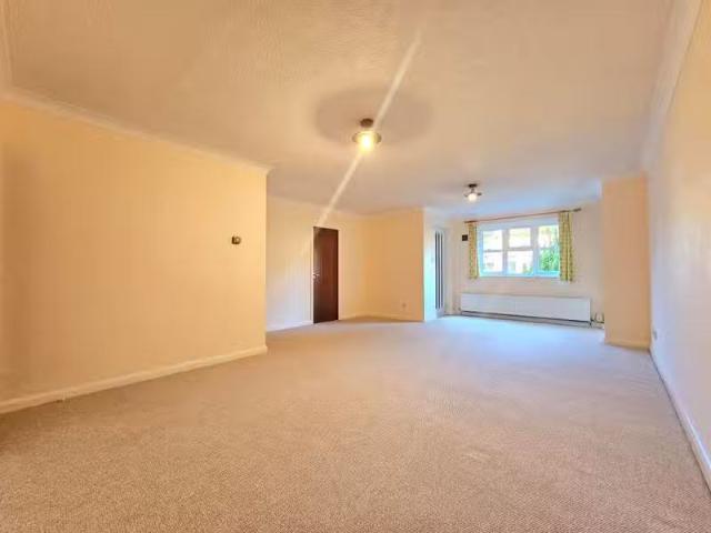 House for rent in Cardiff Bay, Falcon Lodge