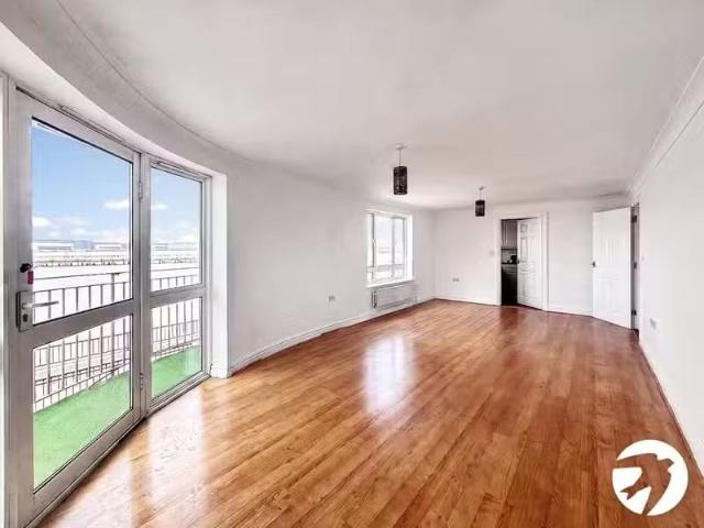 House for rent in Erith, Greater London