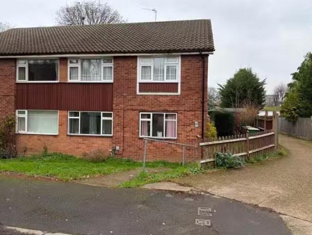 House for rent in Longlands, Greater London