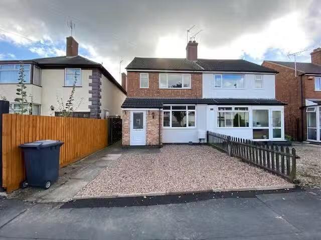House for rent in Perryfields, West Sussex