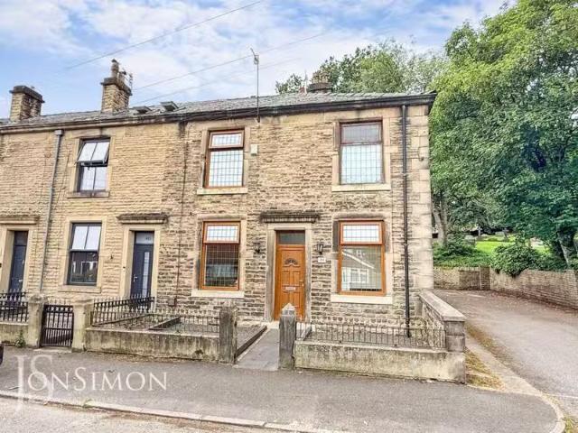House for rent in Kirklees, Bury