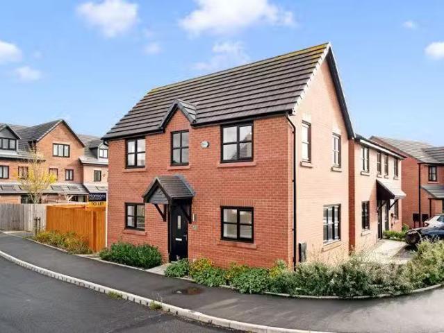 House for rent in Westhoughton, Lee Bank