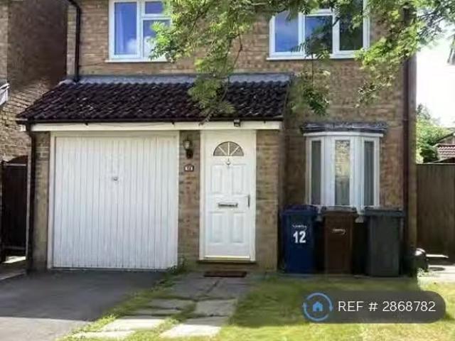 House for rent in Badshot Lea, Waverley