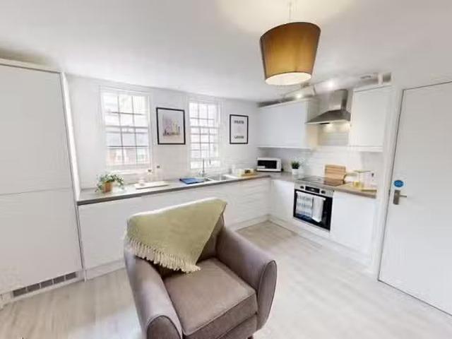 House for rent in Five Acres, Hertfordshire