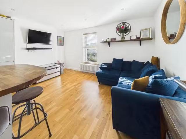 House for rent in Fishersgate, West Sussex