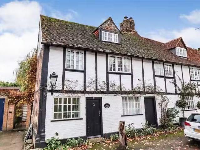 House for rent in Five Acres, Hertfordshire