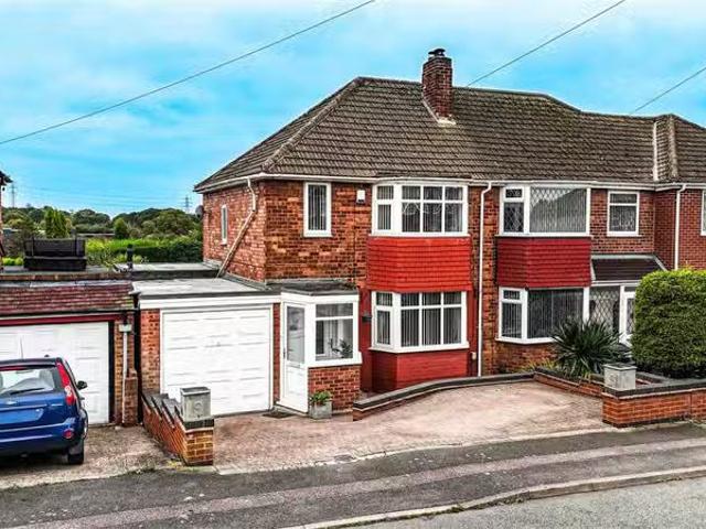 House for rent in Kettlebrook, Staffordshire