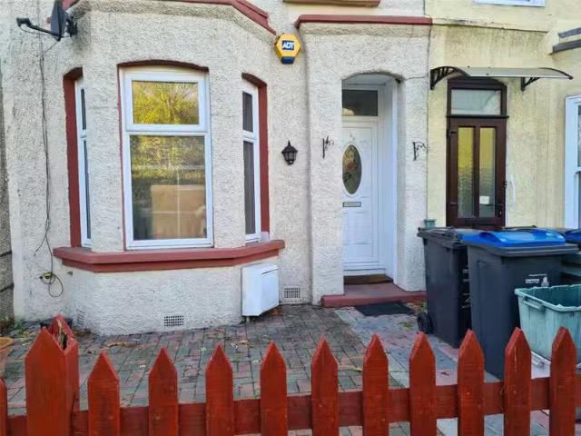 House for rent in Hackbridge, Greater London