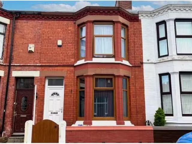 House for rent in Calderstones