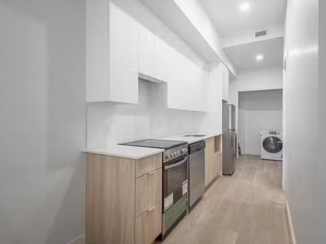 Condo for rent in St. Leonard's, Quebec