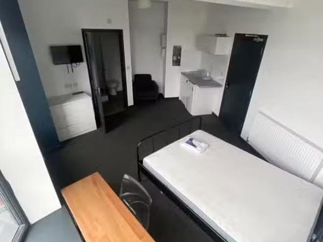 House for rent in Redcliffe, Feckenham