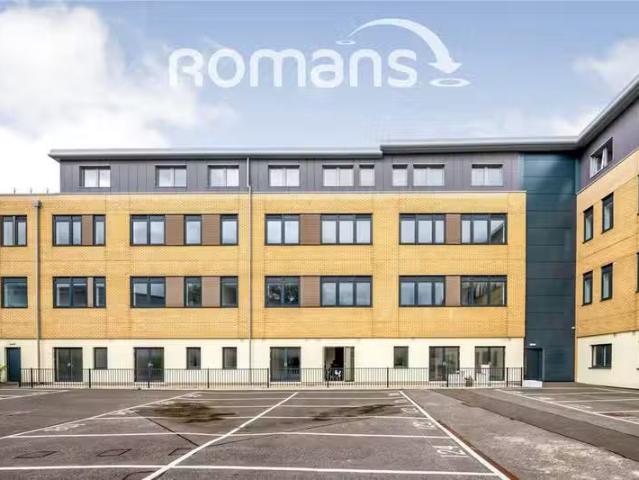 House for rent in Heol-las, Surrey