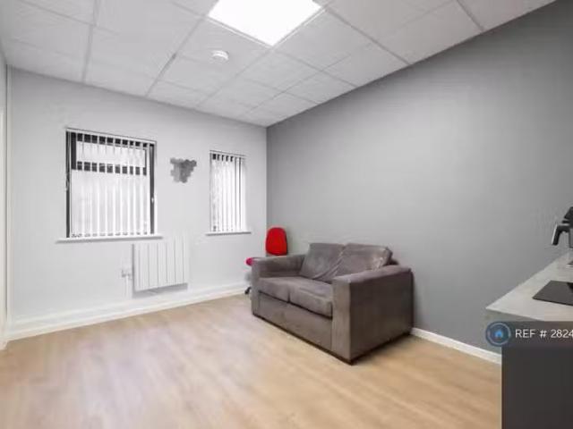 House for rent in Milnsbridge, West Yorkshire