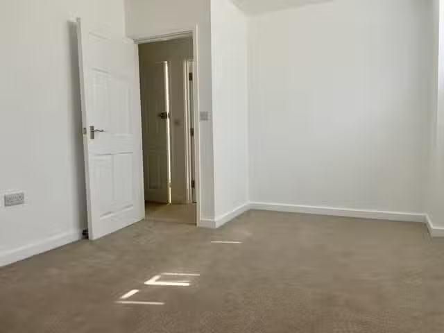 Apartment for rent in Lewes, Iford