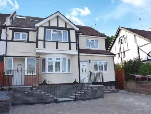 Apartment for rent in Red Hill, Surrey
