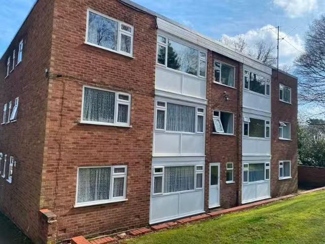 Apartment for rent in Rednal, West Midlands