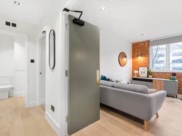 Apartment for rent in Queen Street, Purton