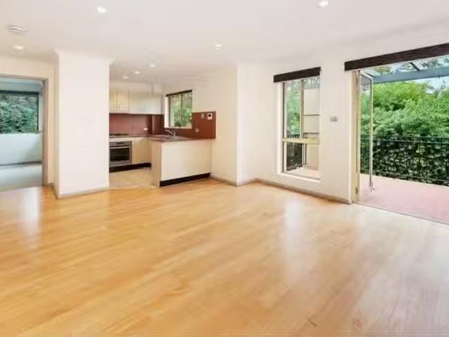 Apartment for rent in Lower North Shore, Sydney