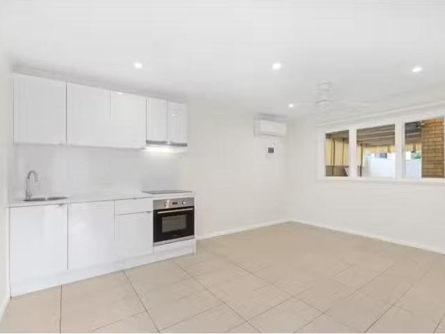 Apartment for rent in Wollongong West, New South Wales