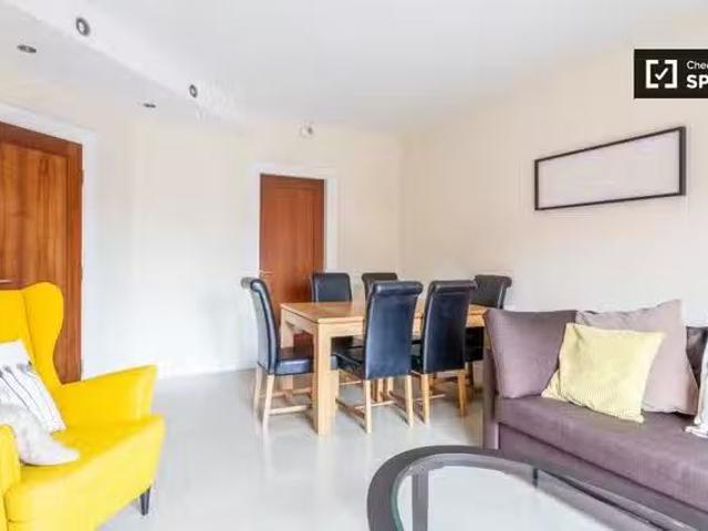 Apartment to rent in Bluebell, North Tipperary