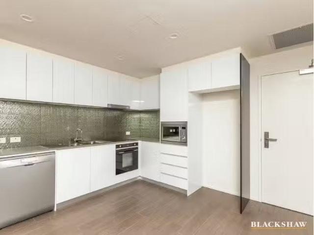 Apartment for rent in Braddon, North Canberra