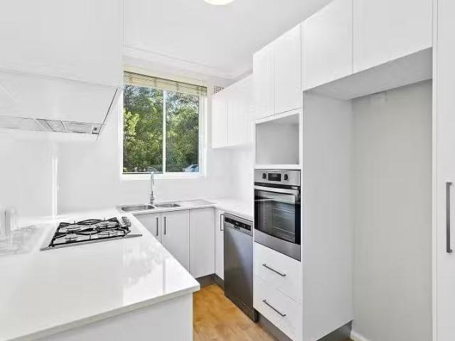 Apartment for rent in Lower North Shore, Sydney