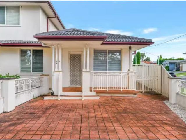 House for rent in Busby, Sydney