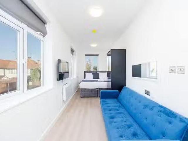 Apartment for rent in Temple Fortune, Greater London