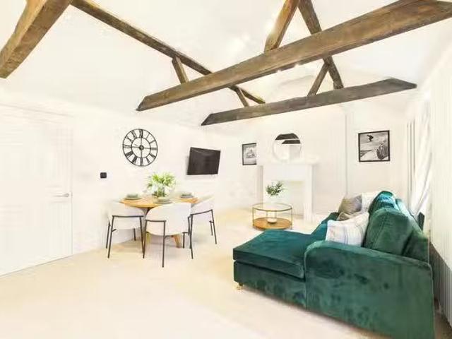 Apartment for rent in Golden Valley, Gloucestershire