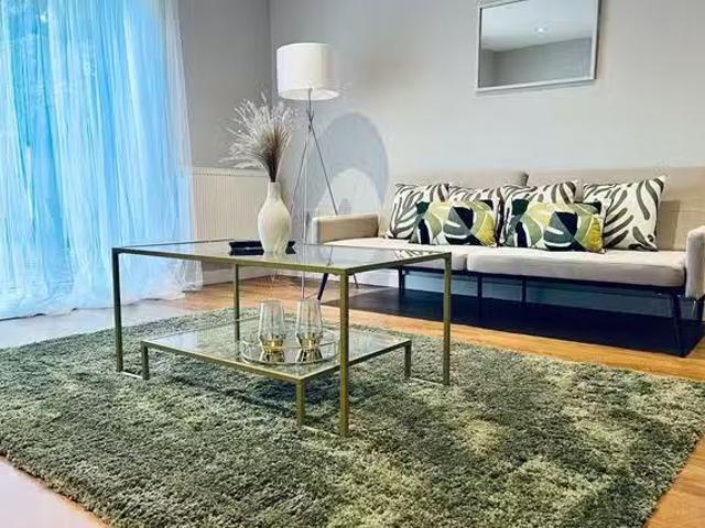 Apartment for rent in Bourne End, Pouchen End