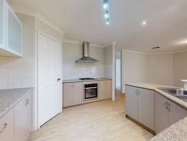 House for rent in Carramar, Western Australia