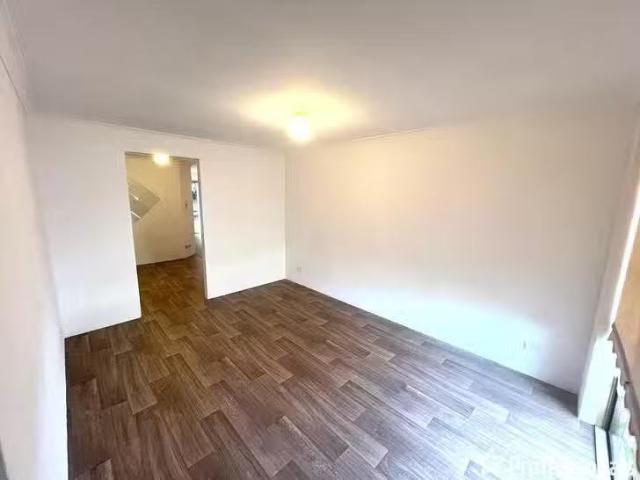 House for rent in Seville Grove, Western Australia