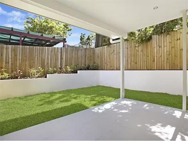 Condo for rent in Toombul, Queensland