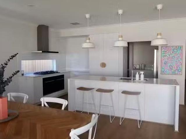House for rent in Secret Harbour, Western Australia