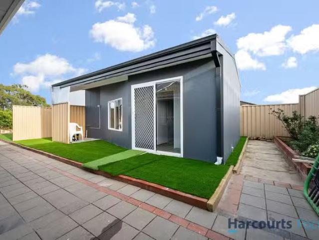 House for rent in Canning Vale, Western Australia