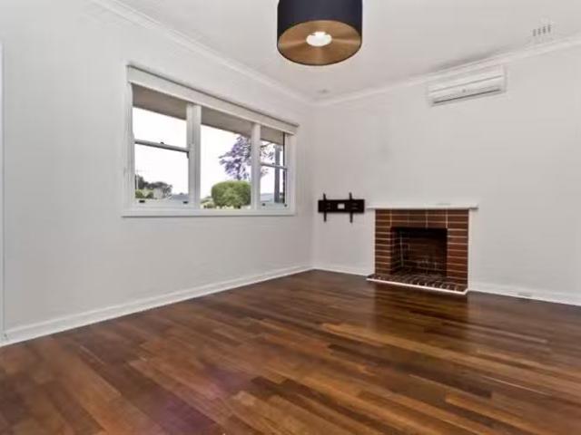 House for rent in Cloverdale, Western Australia