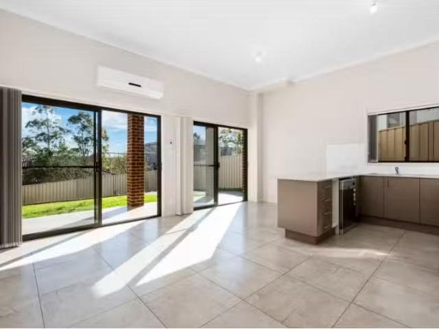 Condo for rent in Watanobbi, New South Wales