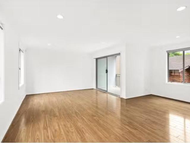 Apartment for rent in Wollongong West, New South Wales