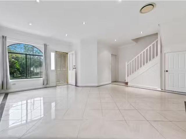 Condo for rent in Sydney, New South Wales