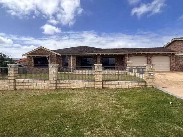 House for rent in Duncraig, Western Australia