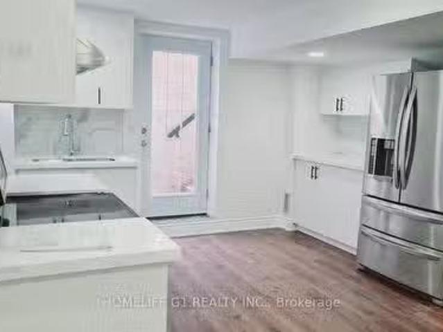 House for rent in Central Erin Mills, Mississauga