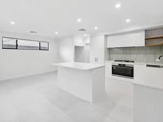 House for rent in Rossmoyne, Western Australia
