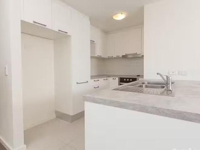Apartment for rent in Beckenham, Western Australia