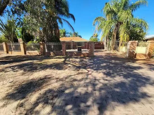 House for rent in Lockridge, Western Australia