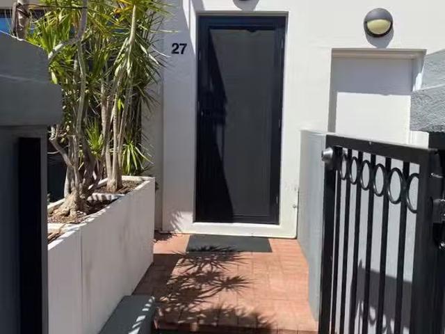 House for rent in Cockburn, Western Australia