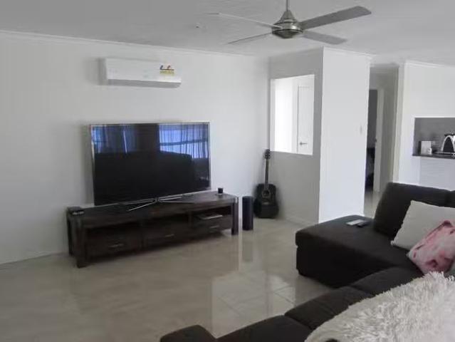 Apartment for rent in Kings Creek, Queensland