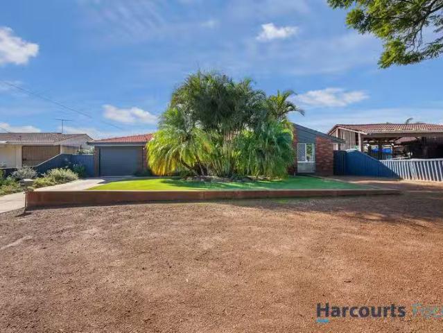 House for rent in Forrestfield, Western Australia