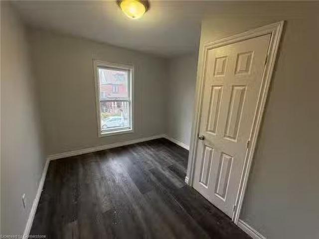 Apartment for rent in Ancaster, Ontario